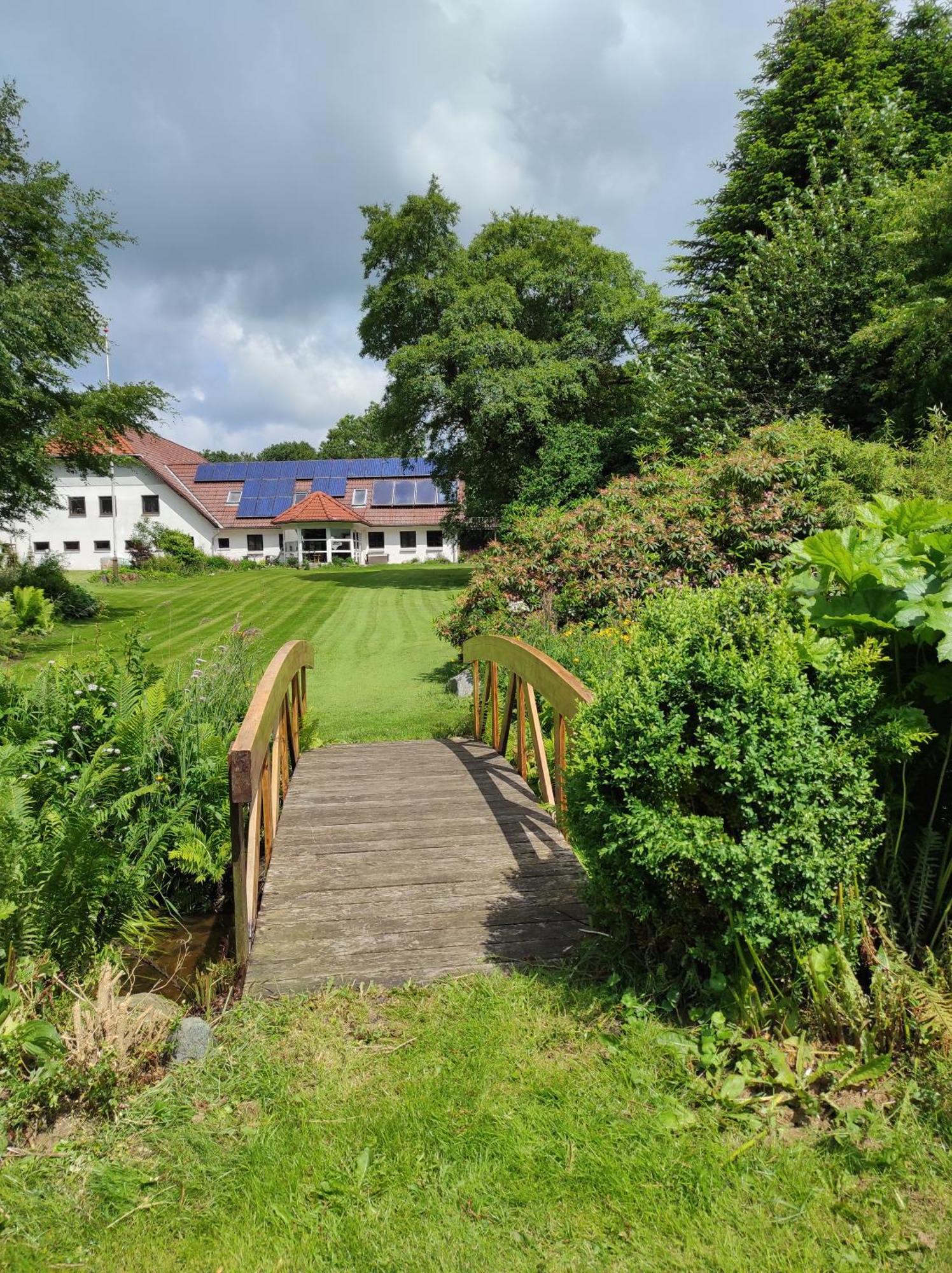 Bed and Breakfast Emily'S Garden Lintrup Экстерьер фото